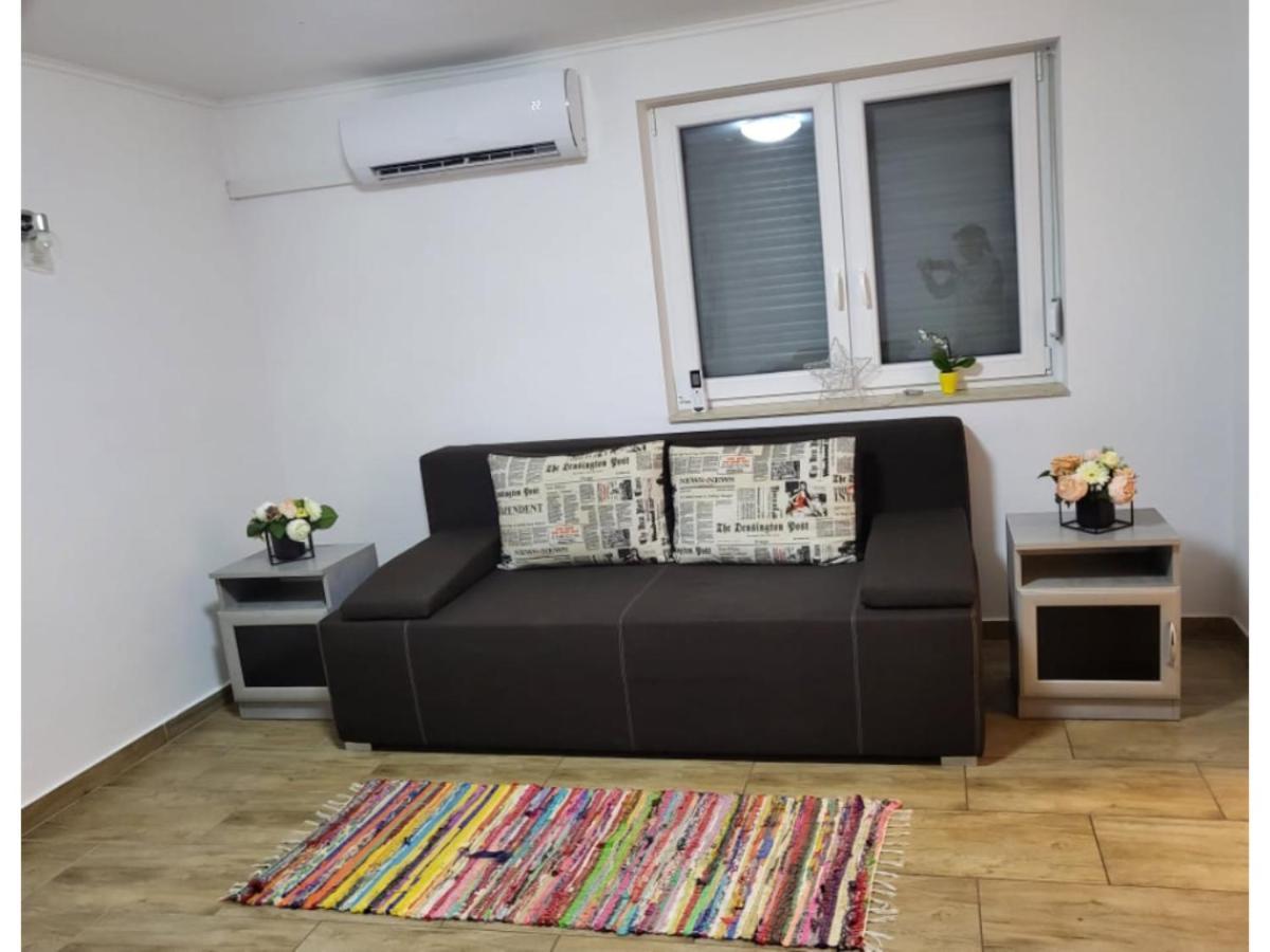 Forras Vendeghaz Διαμέρισμα Tata Εξωτερικό φωτογραφία